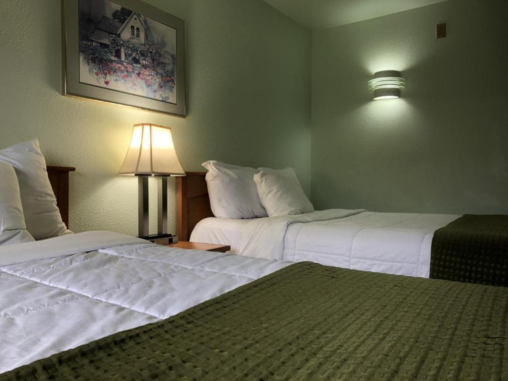 Travelodge by Wyndham Seattle North of Downtown image 6